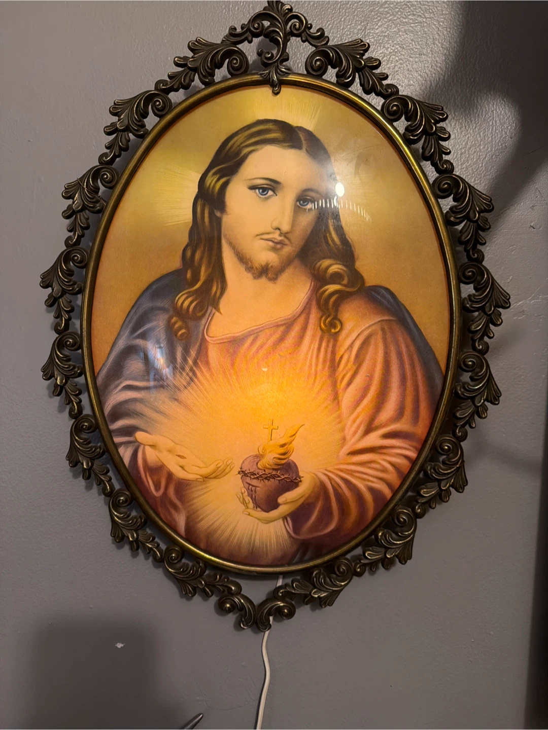 Vintage Sacred Heart of Jesus Wall Art Oval Frame - photo 4