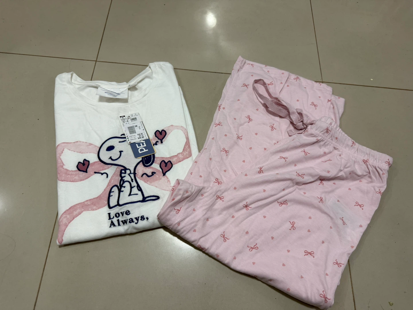 Peanuts Snoopy Pajama Set - Size M