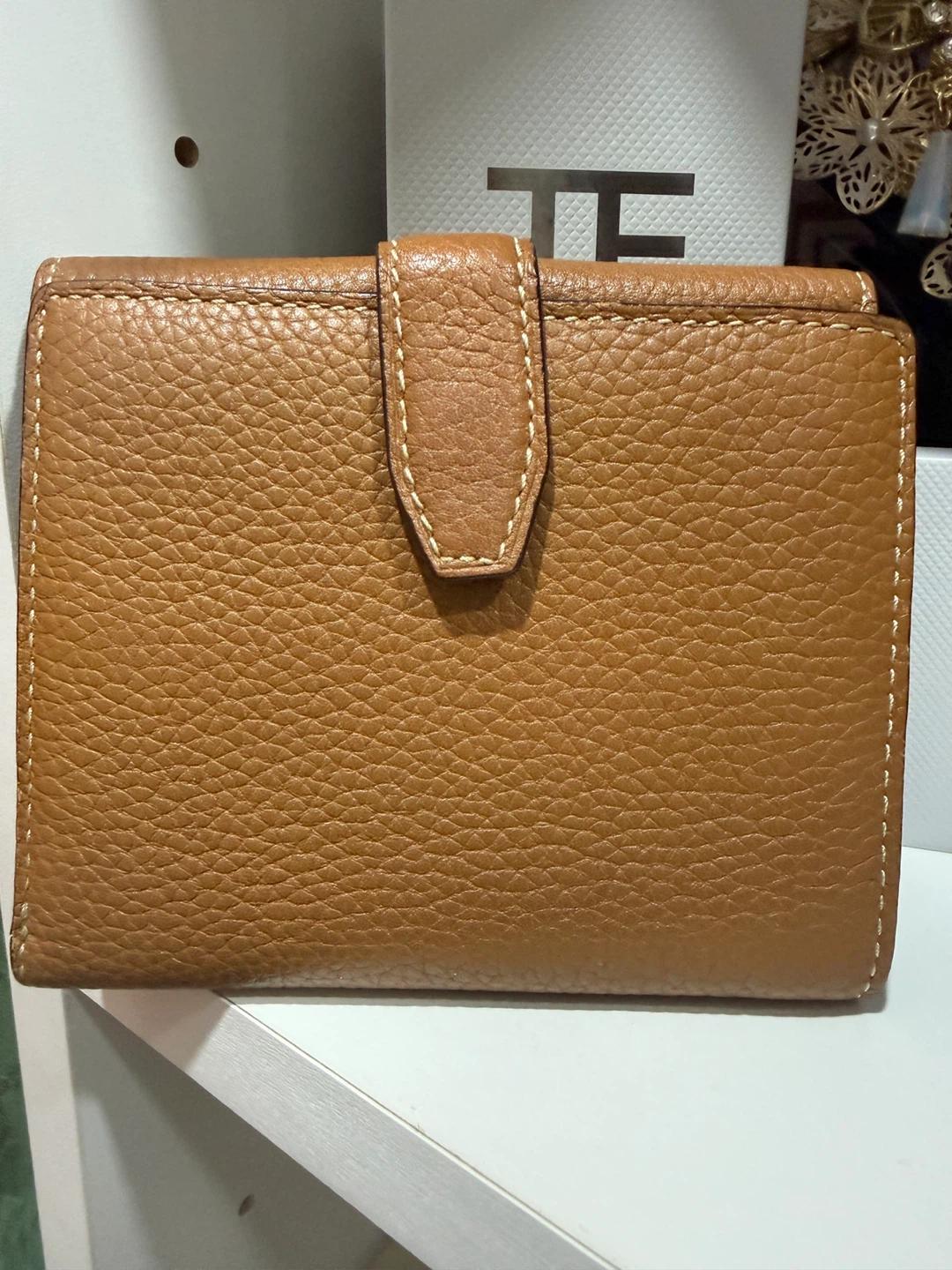Bianca Central Brown Leather Bi-fold Wallet - photo 2