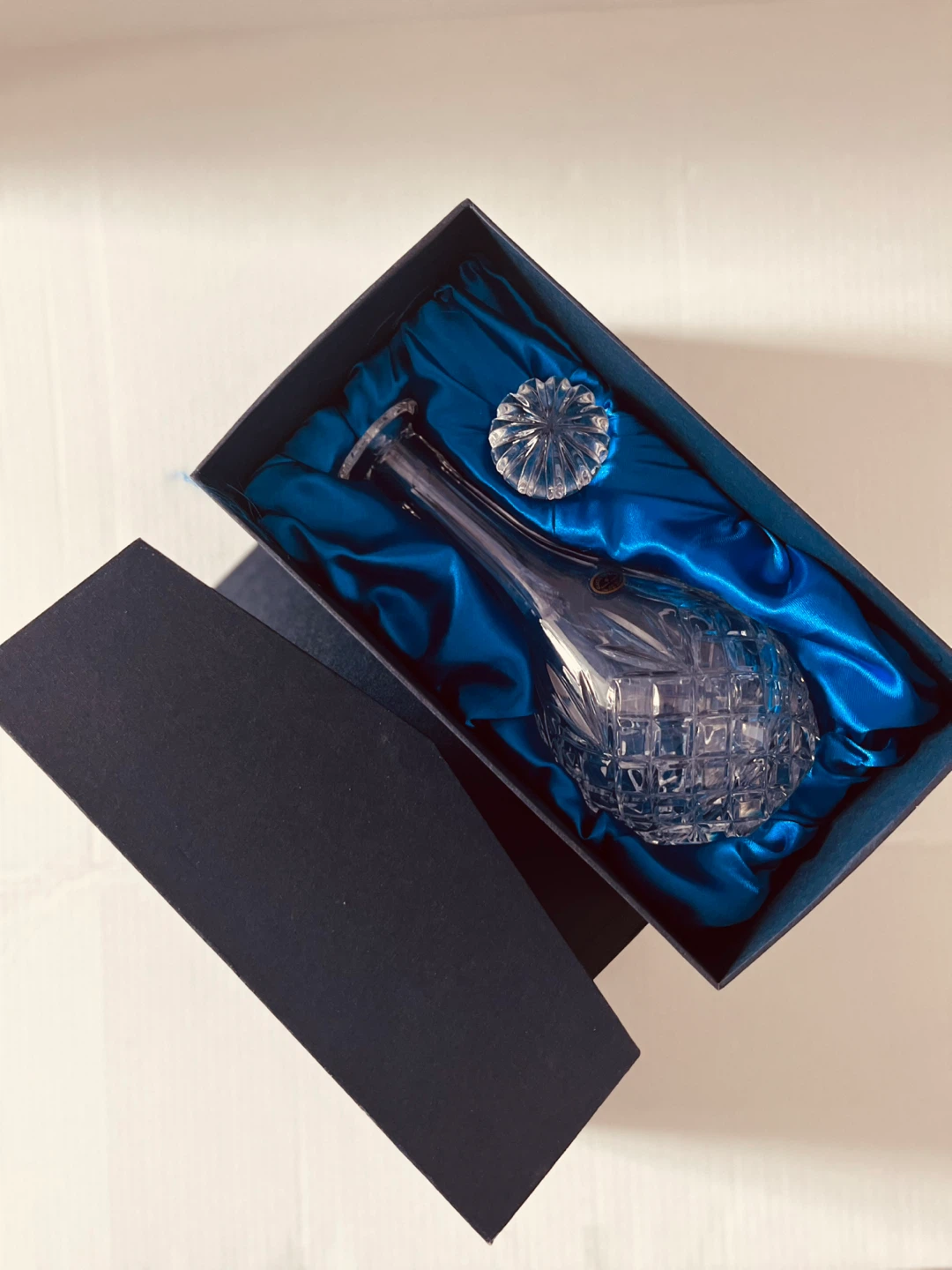 NEW***Rozeeca European Hand Cut Crystal Decanter. OBO - photo 2