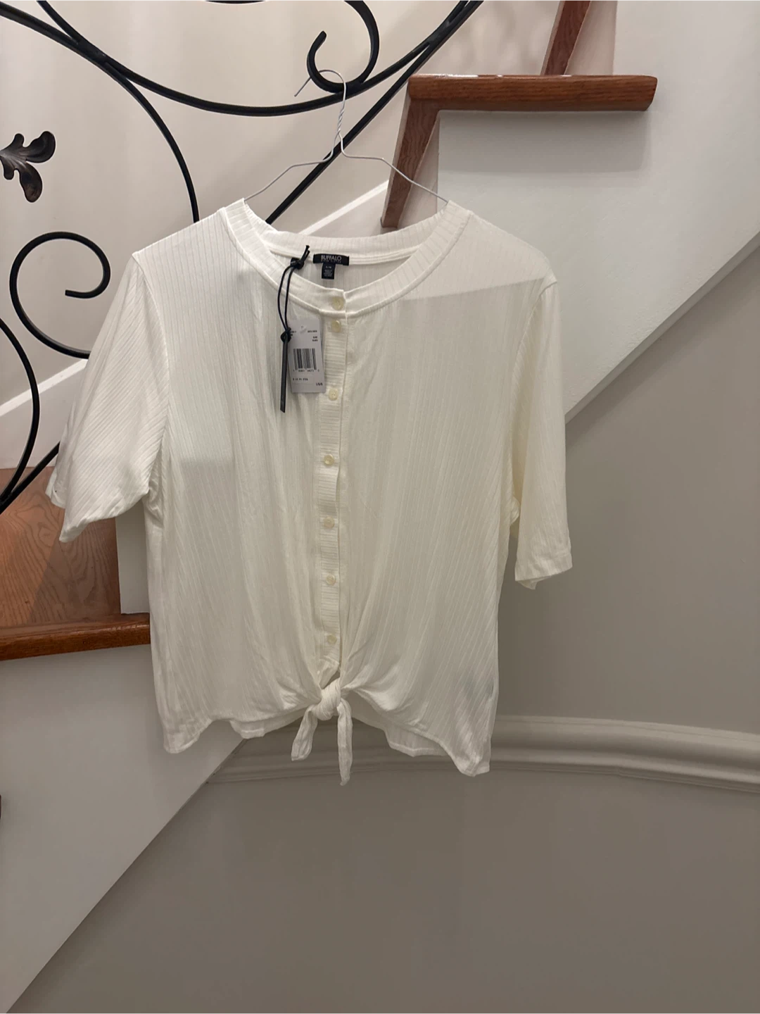 Ladies size Large White Ribbed Tie-Front Button-Up Shirt
