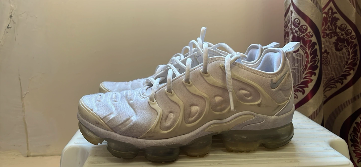 Nike Air VaporMax Plus White Sneakers - photo 3