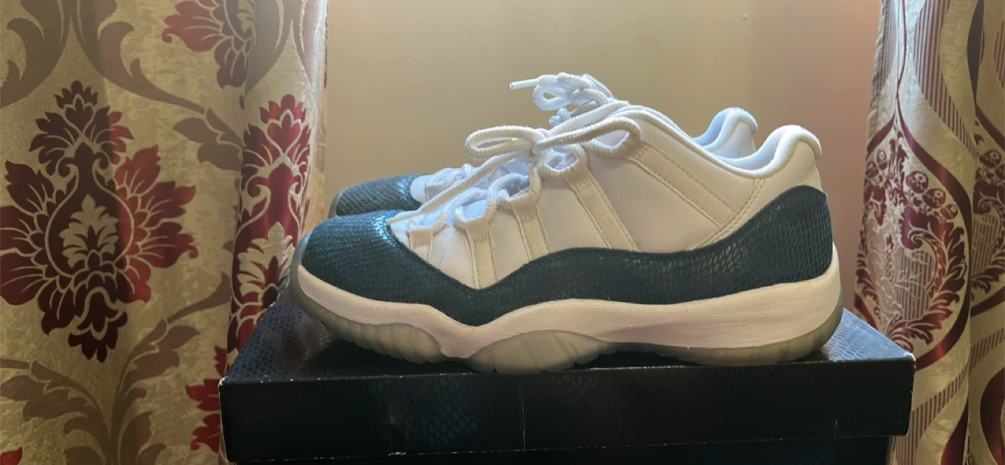 Air Jordan 11 Retro Low Snakeskin