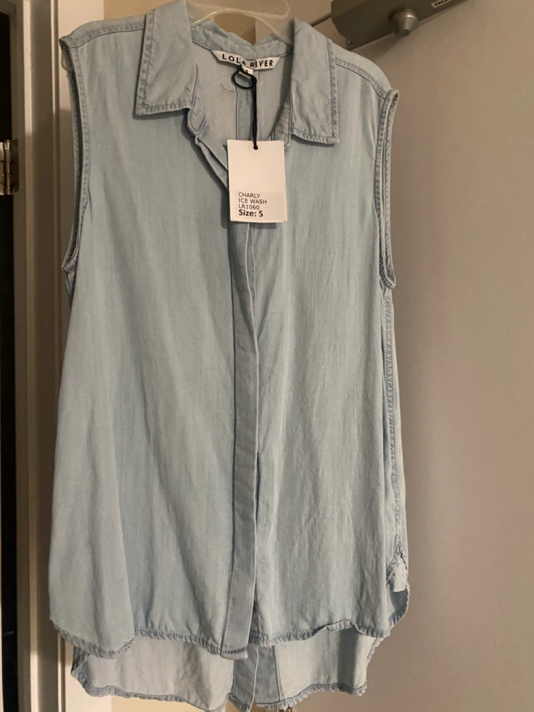 Lola River Sleeveless Denim Shirt Size S