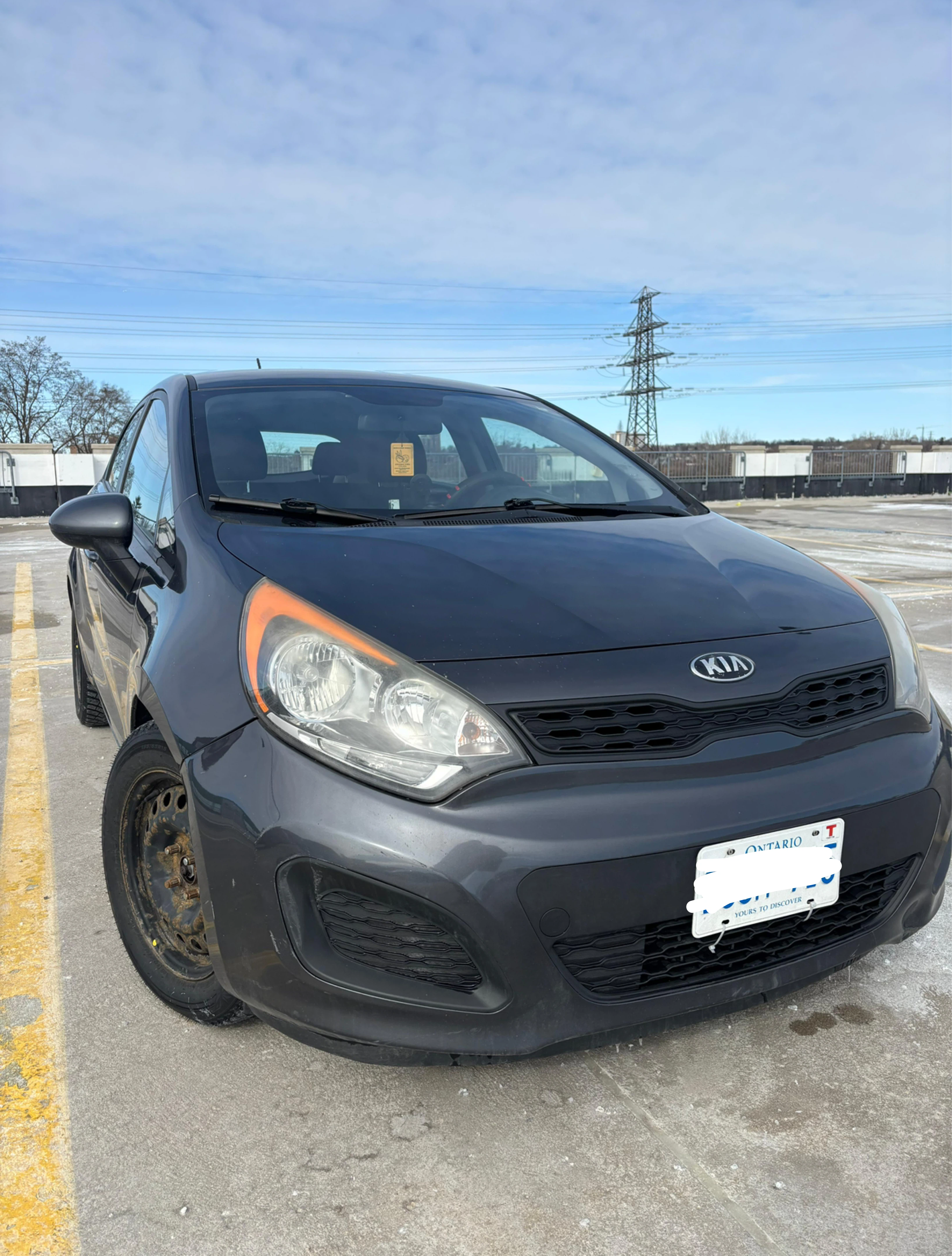 2014 Kia Rio – Automatic – Fuel Saver – Winter Tires