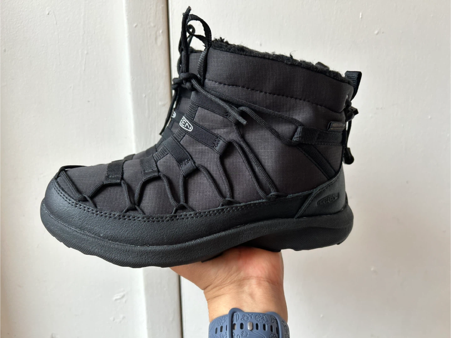 New keen boots waterproof size 7.5 - photo 2