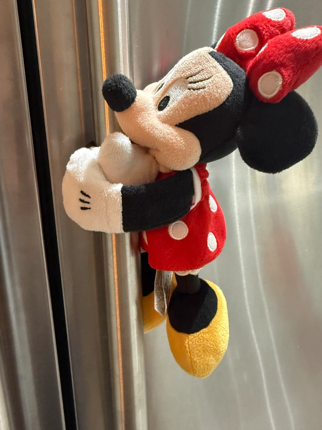 Disney Parks Minnie Mouse Snuggle Snapper Plush Doll - photo 2
