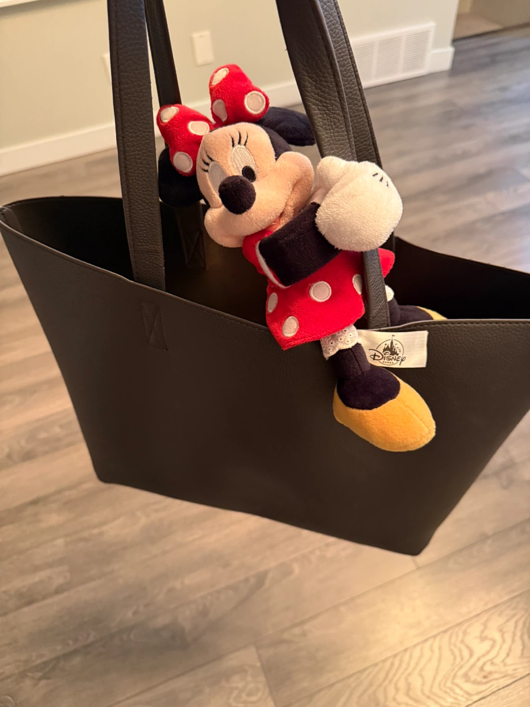 Disney Parks Minnie Mouse Snuggle Snapper Plush Doll - photo 4
