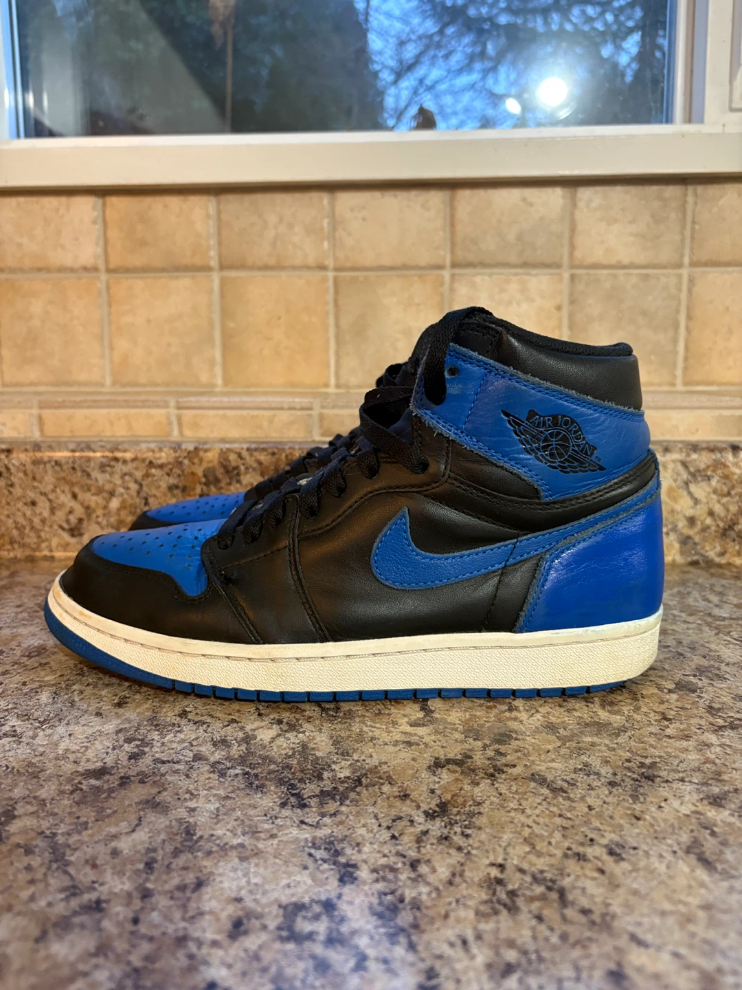 Air Jordan 1 High OG Royal Blue - photo 3