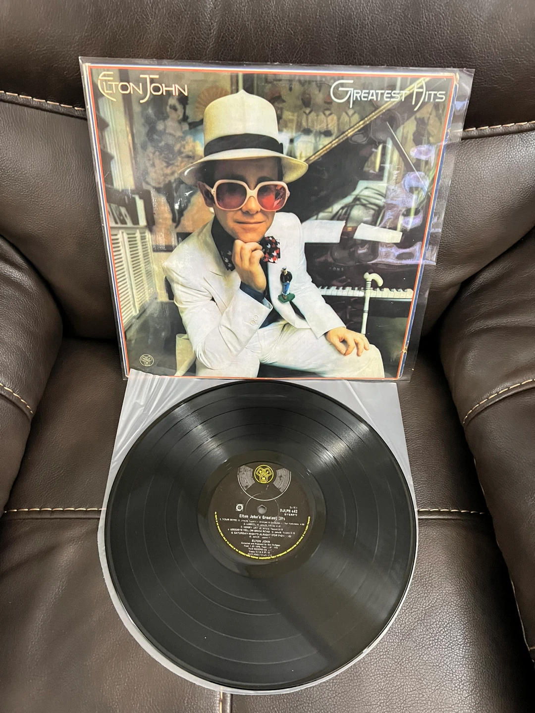 LP Elton John Greatest Hits include ‘Candle In The Wind