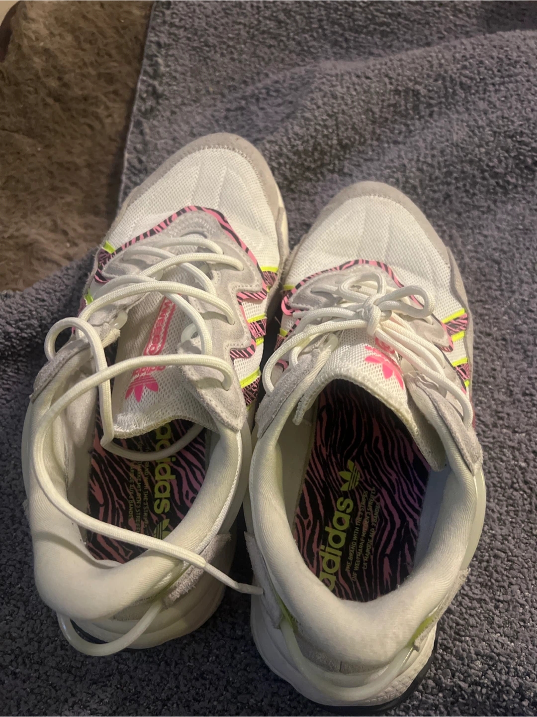 Adidas Ozweego Shoes White Pink Yellow Zebra Size US 6