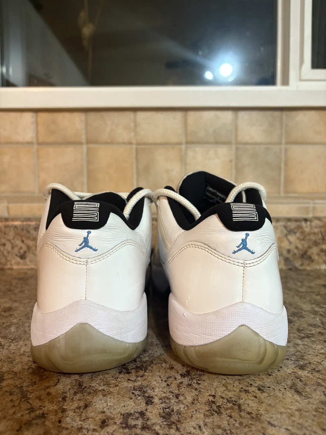 Air Jordan 11 Retro Low "Legend Blue" - photo 2