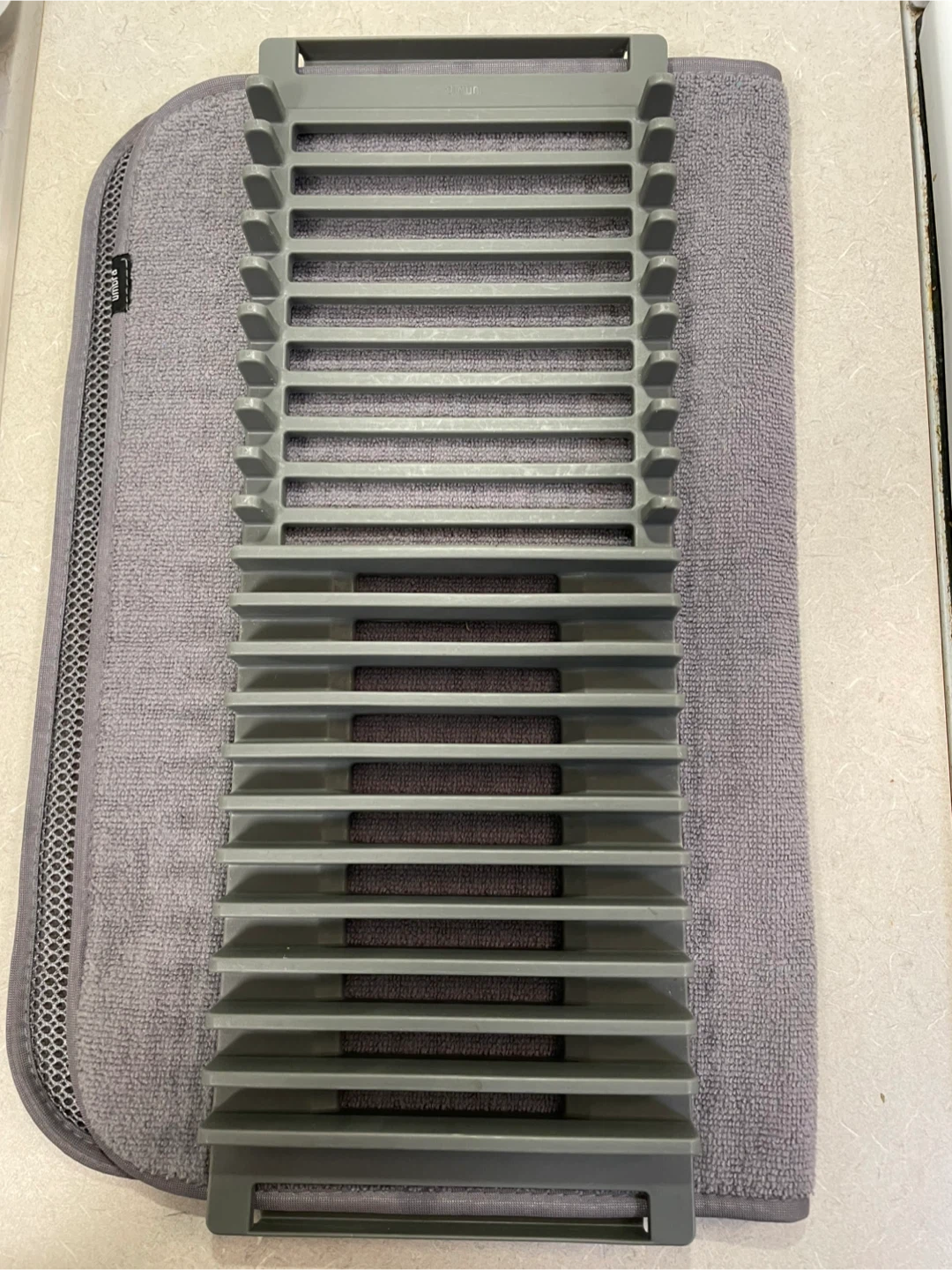 Free Umbra Dish Rack