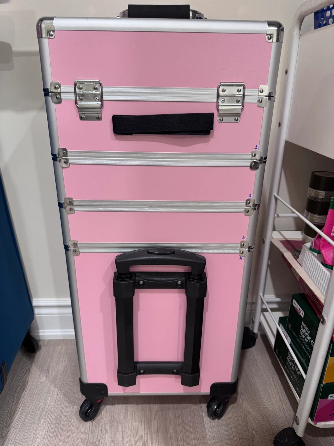 Pink Rolling Makeup Train Case - photo 3