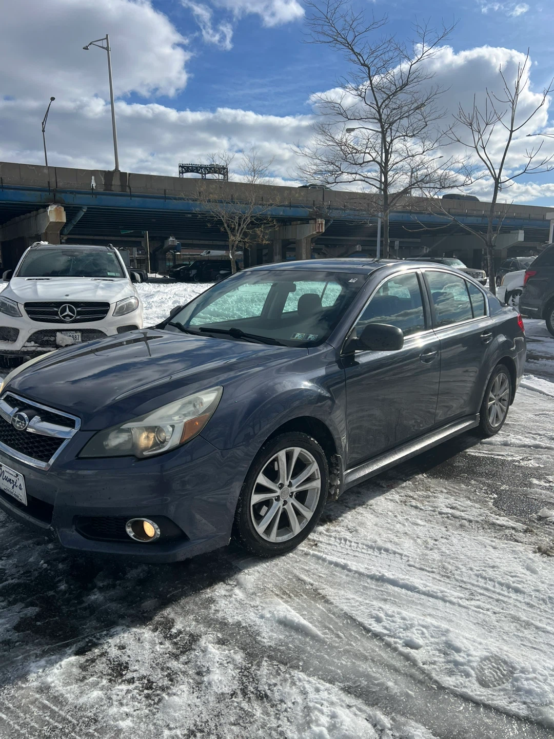 Subaru Legacy 2.5i Sedan