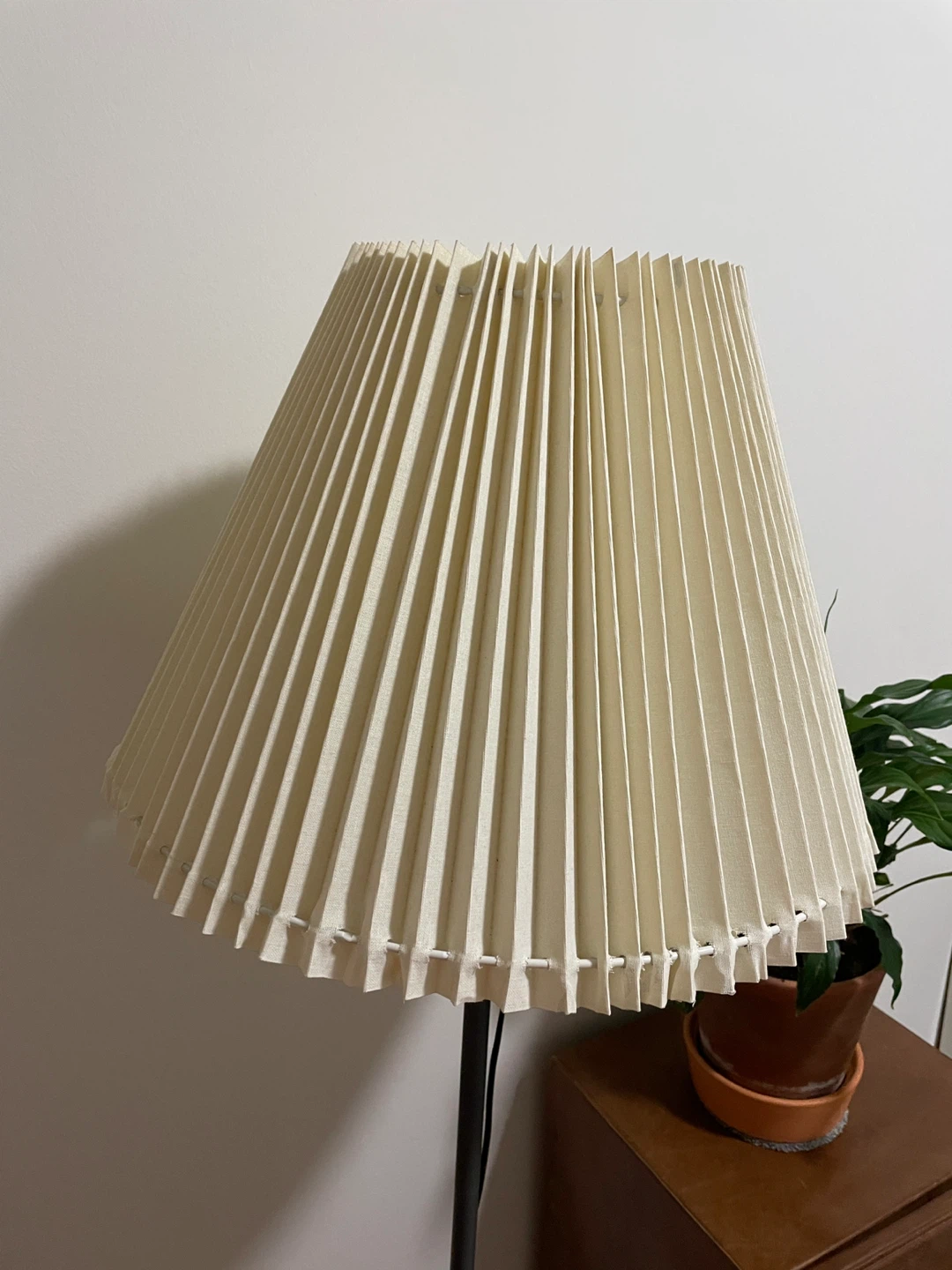 Cream Pleated Floor Lamp - photo 3
