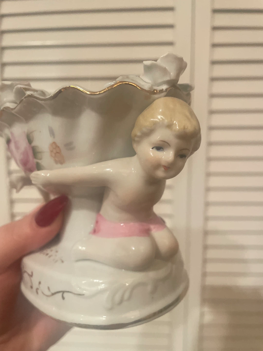 Vintage Cherub Ceramic Trinket Dish with Roses - photo 3