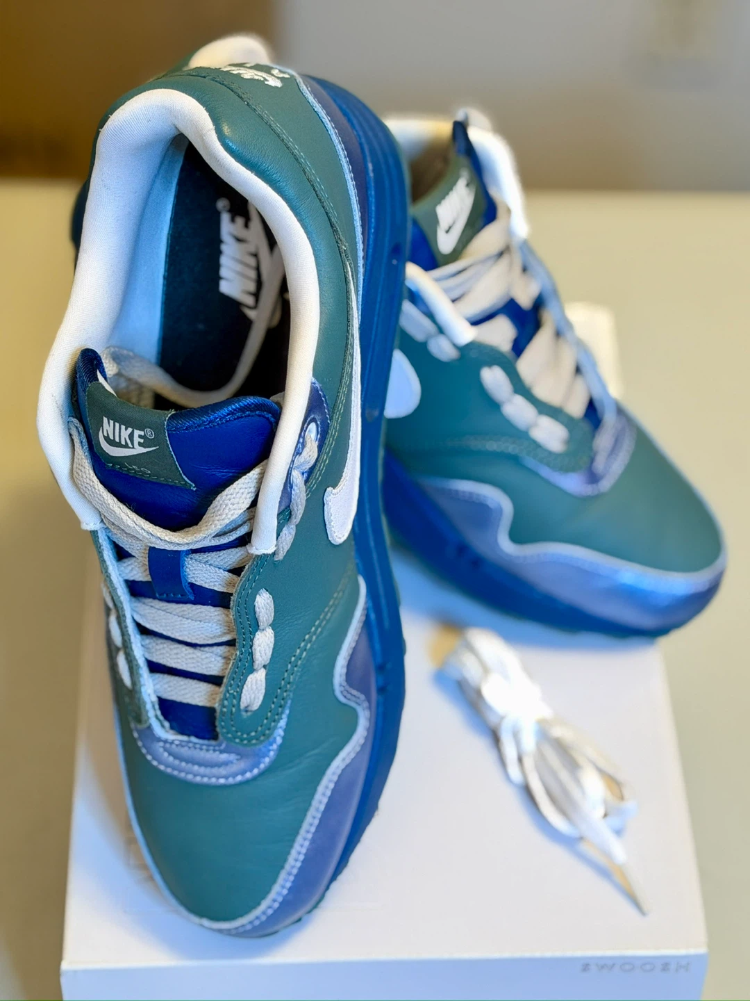 Nike Air Max 1 Sneakers - Green & Blue