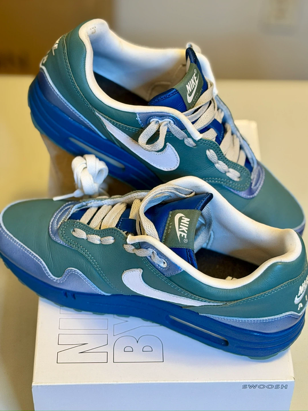 Nike Air Max 1 Sneakers - Green & Blue - photo 2