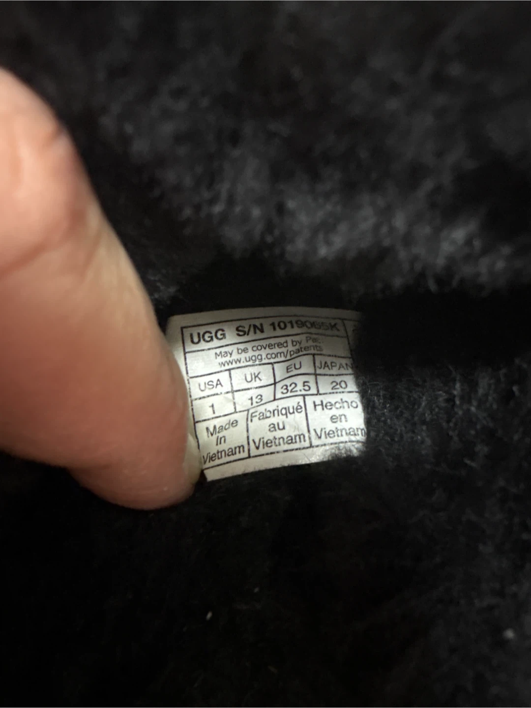 UGG Black Sheepskin Slippers Size 1 Toddler - photo 2