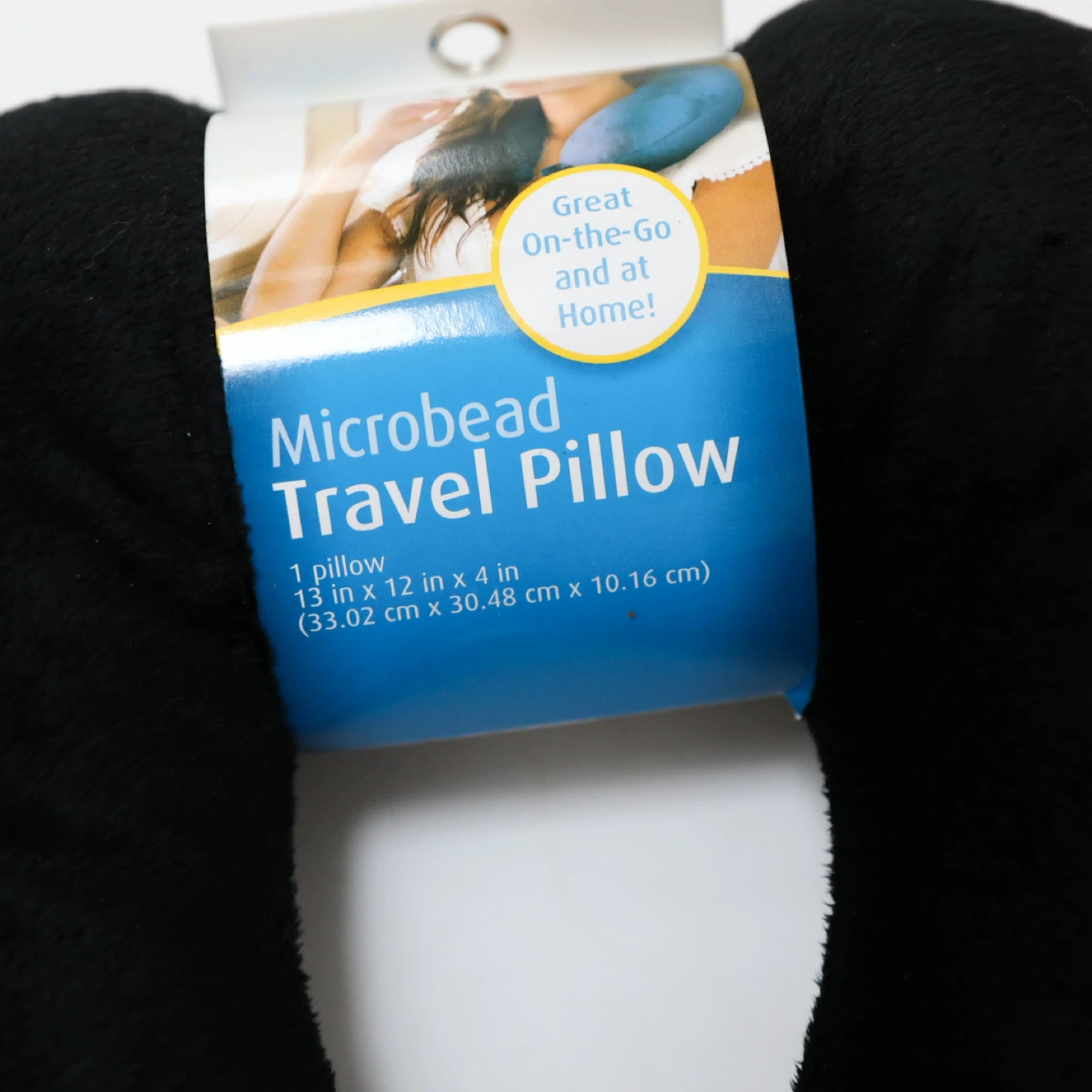 Cloudz microbead neck travel pillow black soft - photo 2