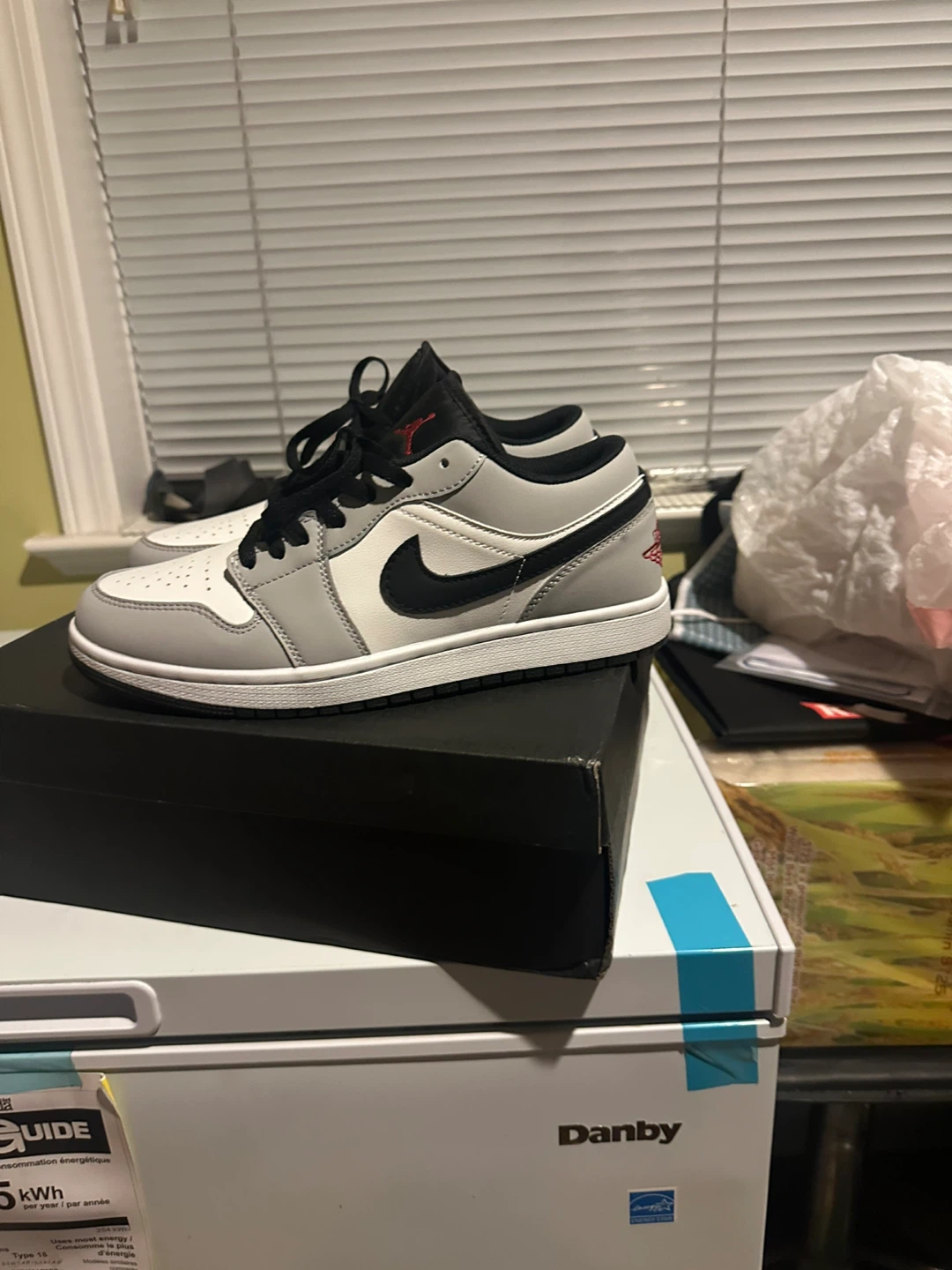 Air Jordan 1 Low SE Shoes - photo 2