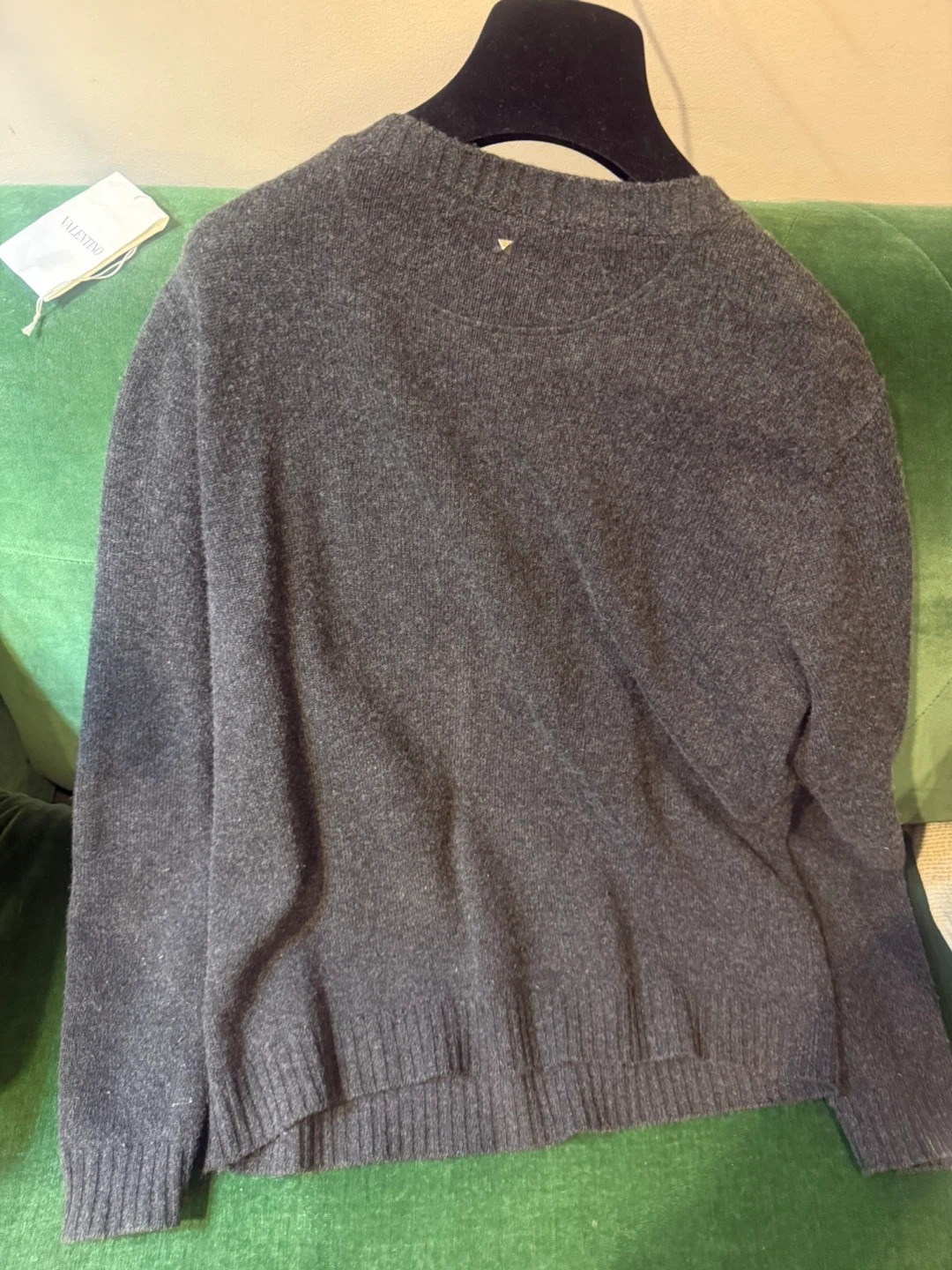 ValentinoChashmereV-Neck Sweater - Dark Grey - photo 5
