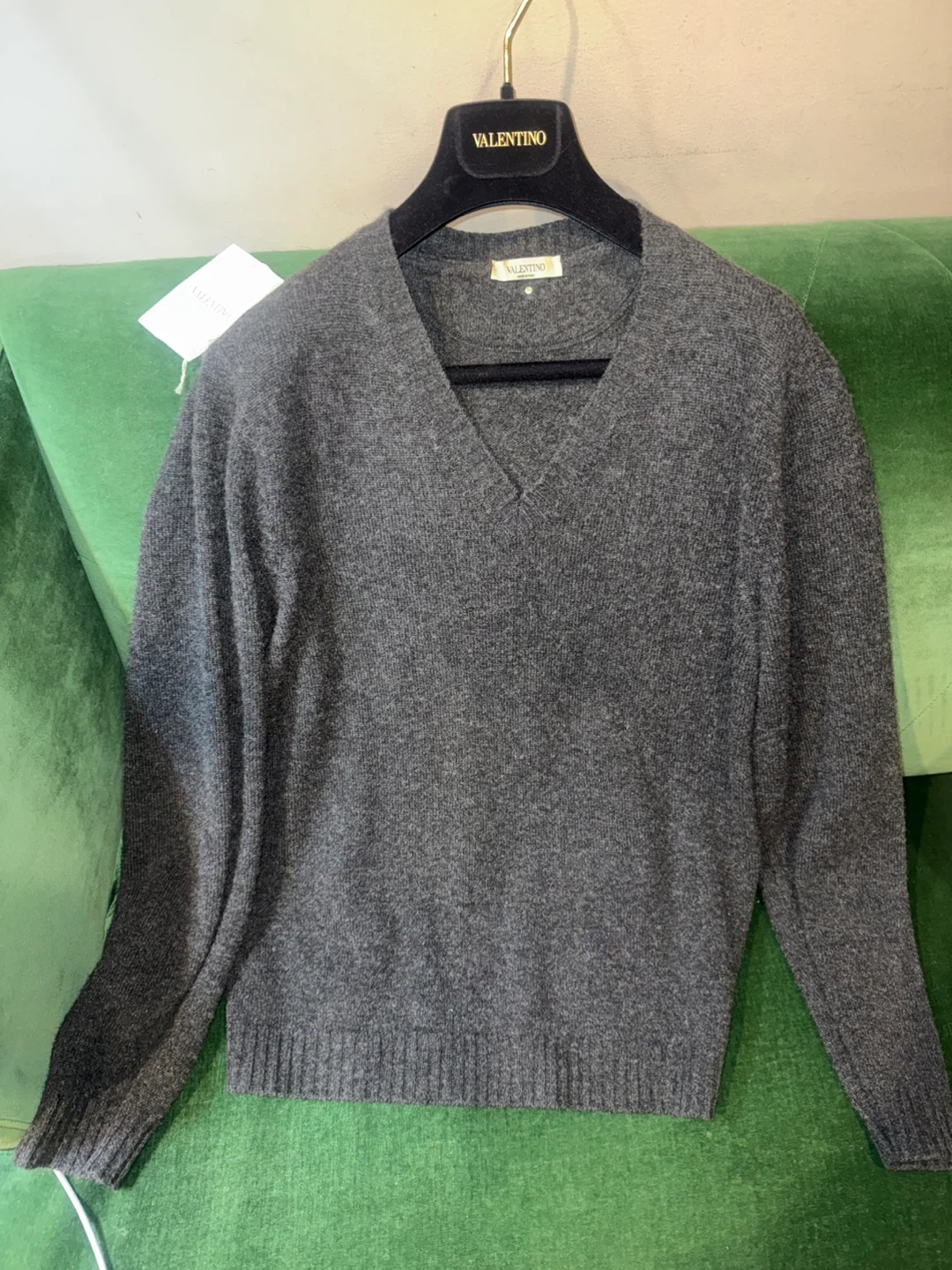 ValentinoChashmereV-Neck Sweater - Dark Grey