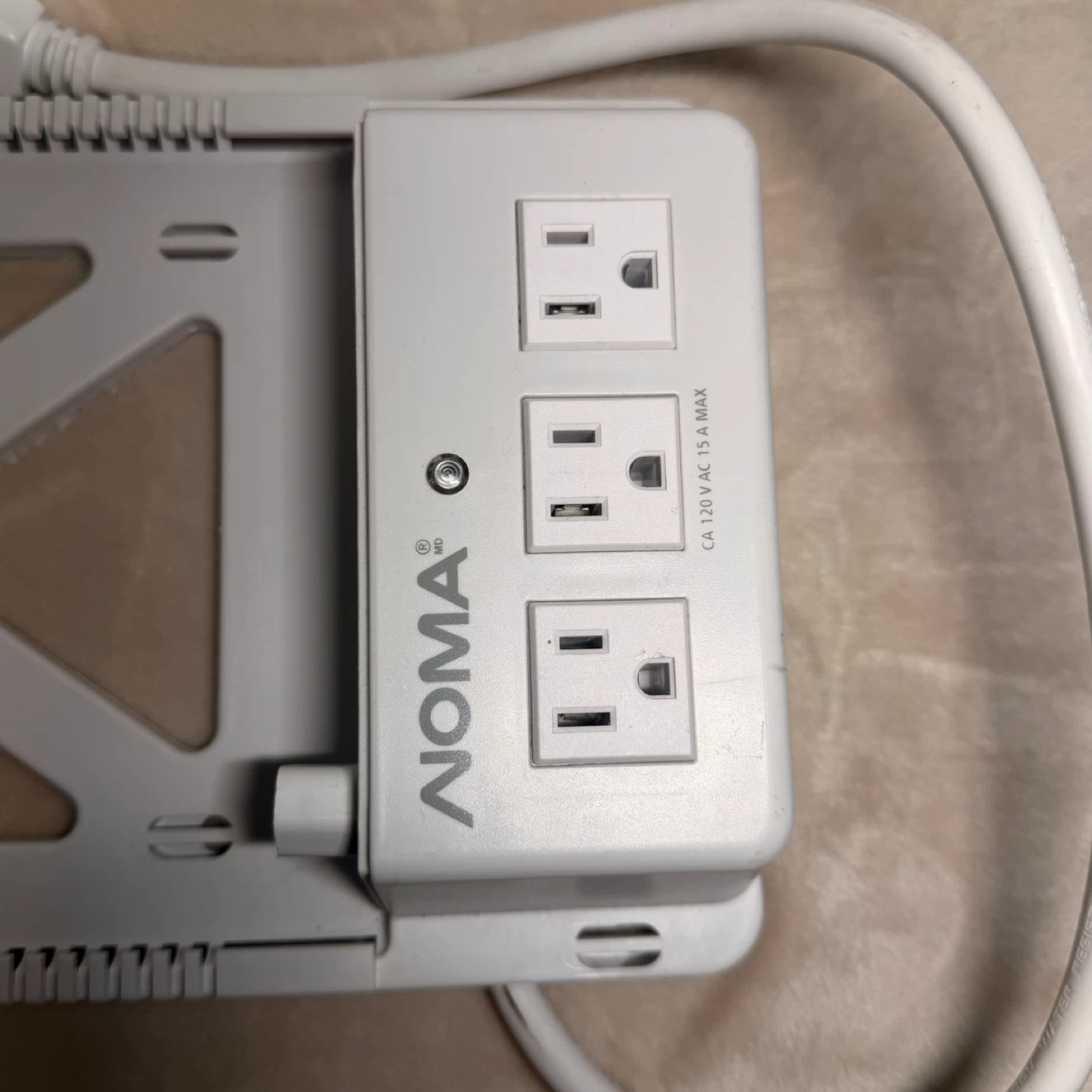 Noma 3-Outlet Power Bar - photo 2