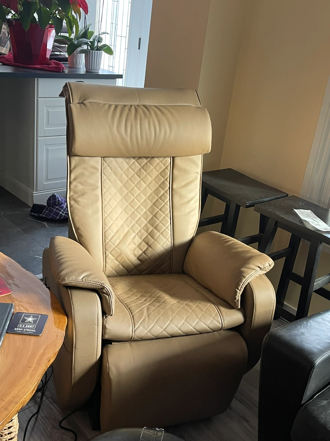 Tru Medic tan recliner