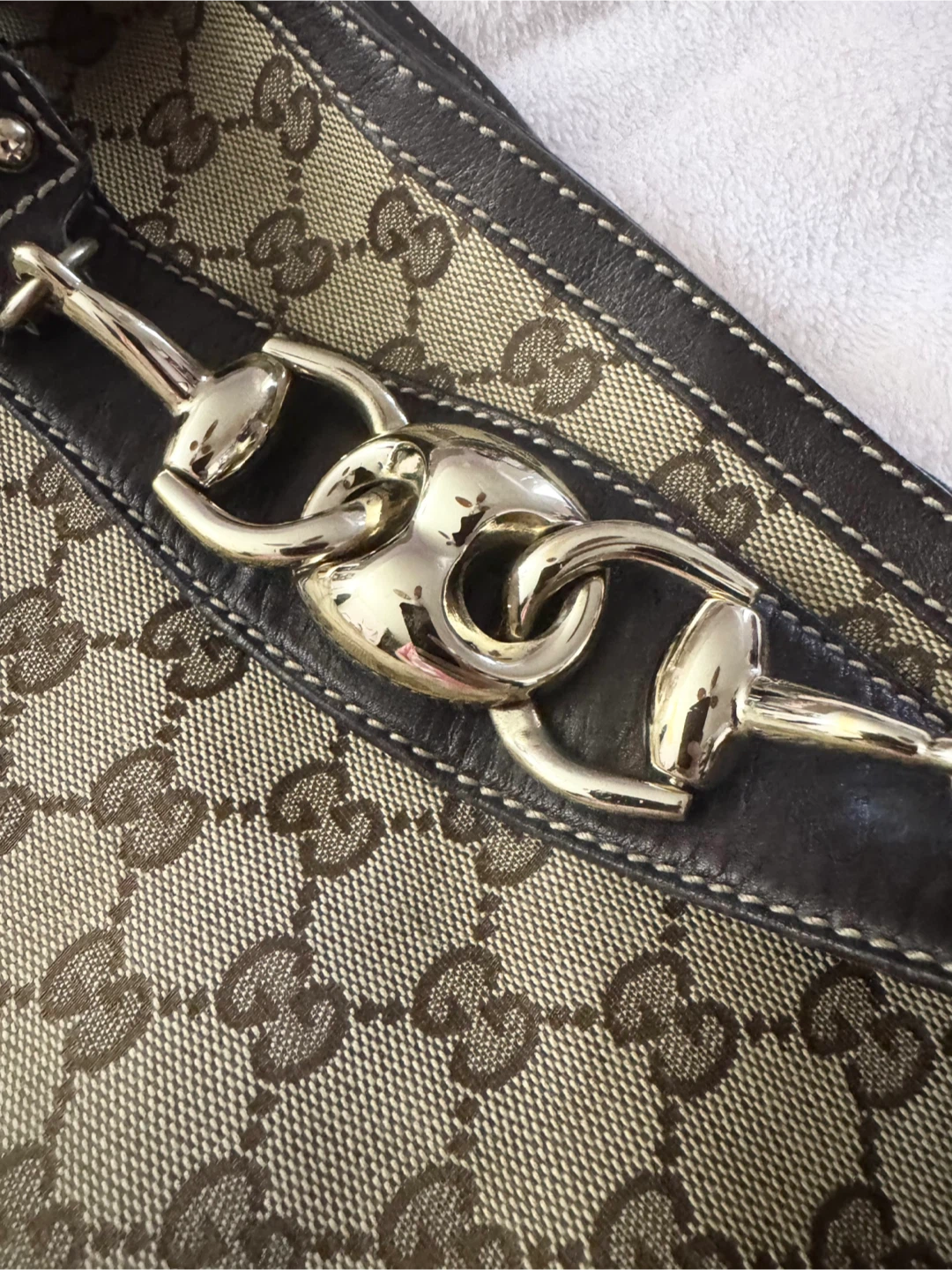 Gucci GG Canvas Large Wave Hobo Bag (Authentic) - photo 3