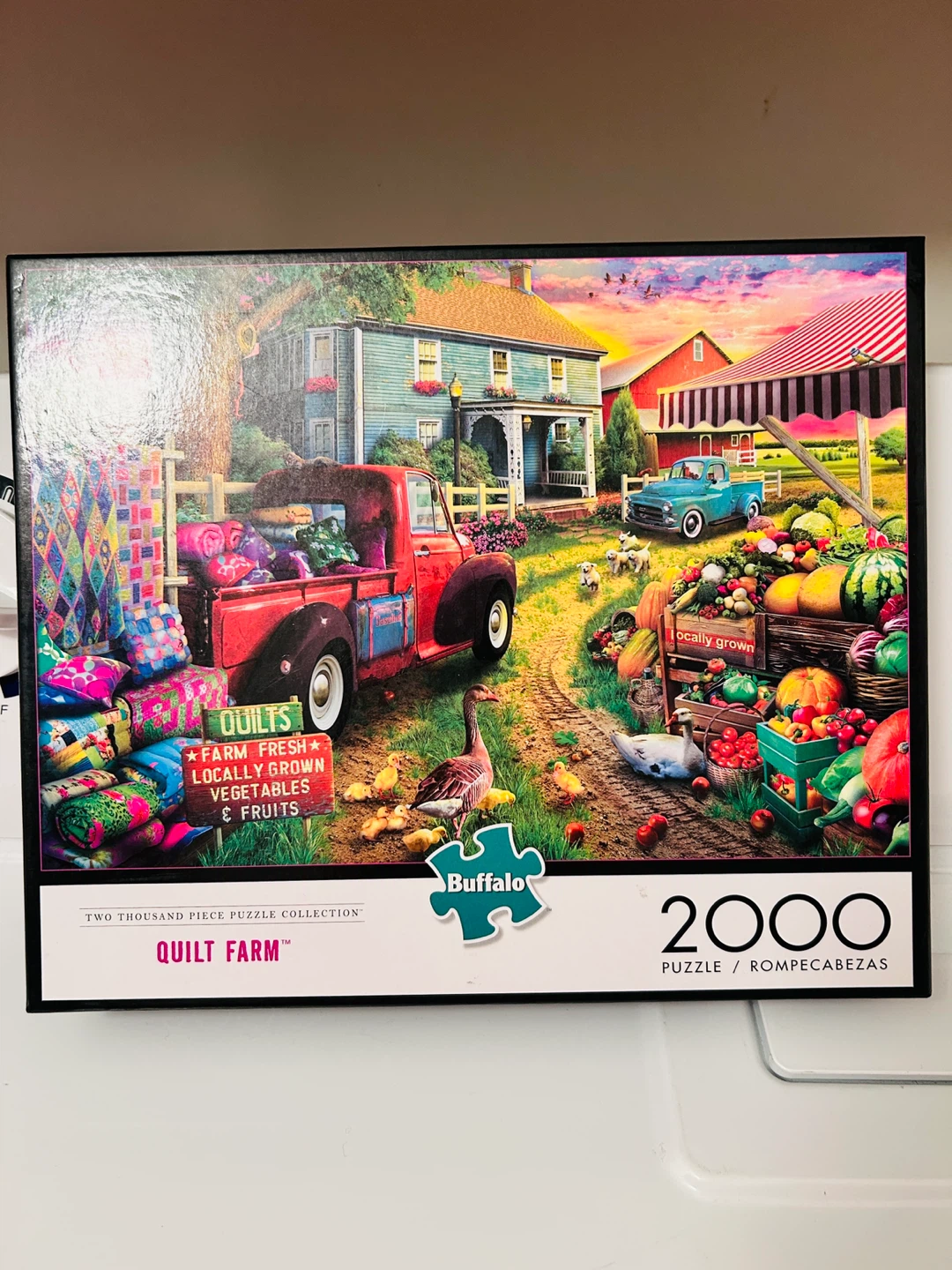 Quilt Farm 2000 Piece Jigsaw Puzzle