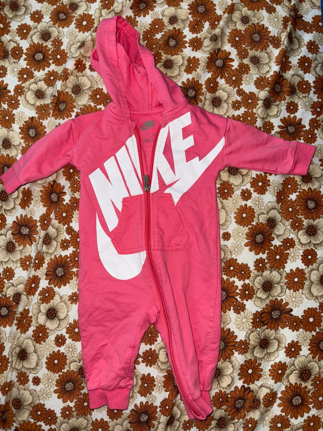 Baby girl bundle Old Navy Jacket, Nike Romper, Roots and more - photo 3