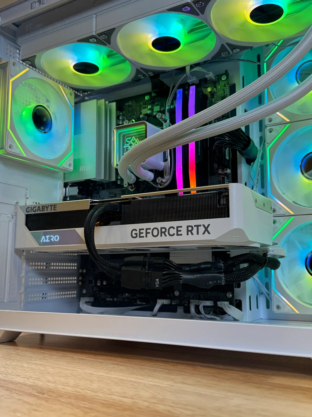 Ryzen 7 9700x | RTX 4070 Ti Aero | 32GB DDR5 | 1TB SSD Gaming Pc - photo 2