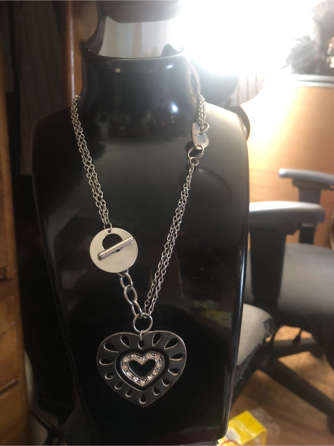 Silver tone heart pendant necklace - photo 4