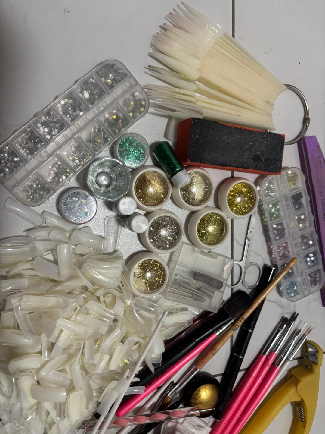 Assorted Nail Art Supplies Kit - photo 4