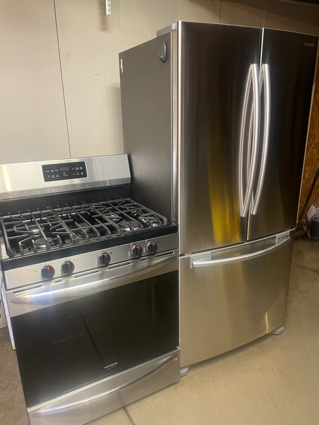 Stainless Steel Refrigerator and Gas Range - photo 4