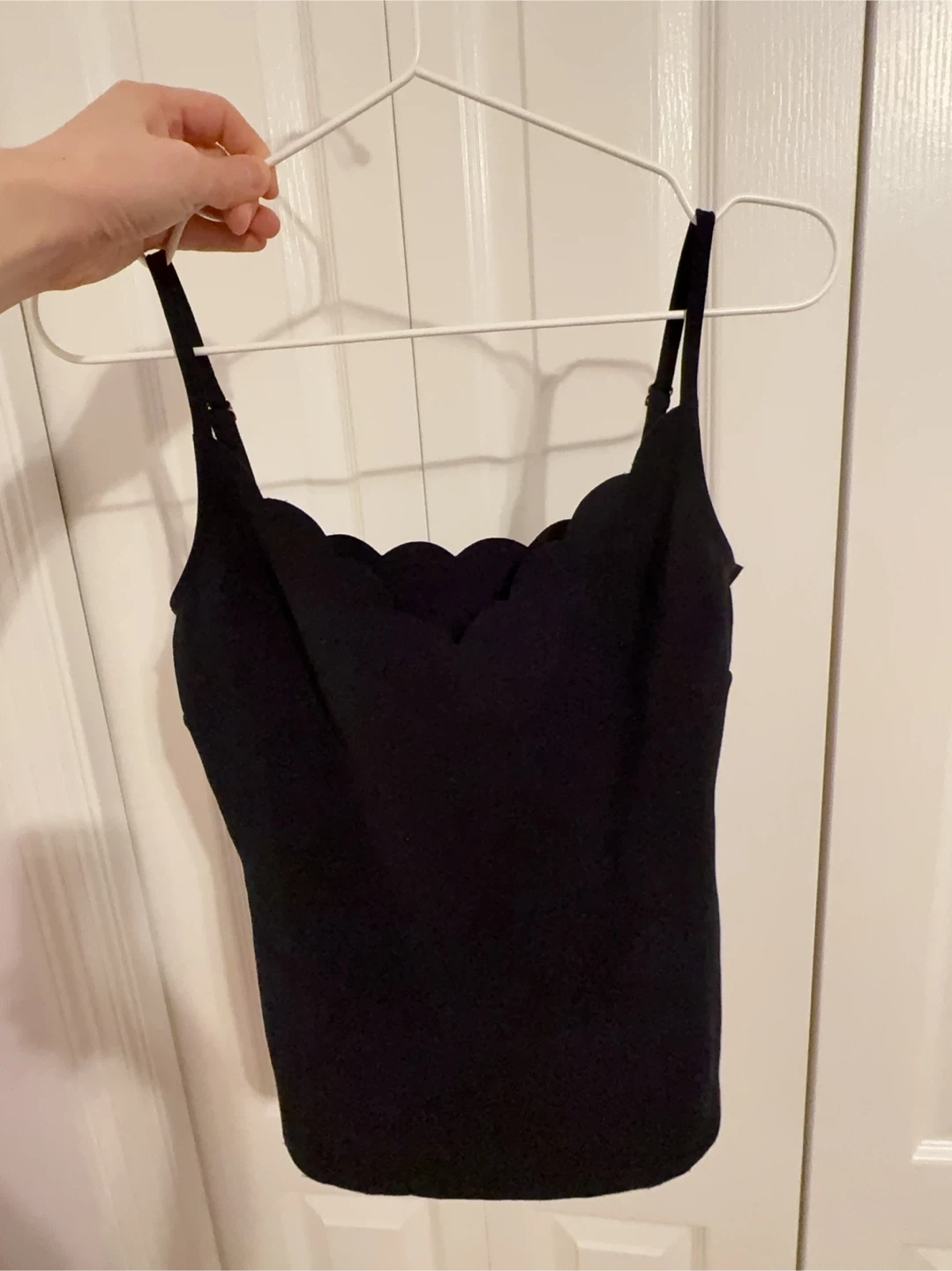 Black Scalloped Camisole Top - photo 3