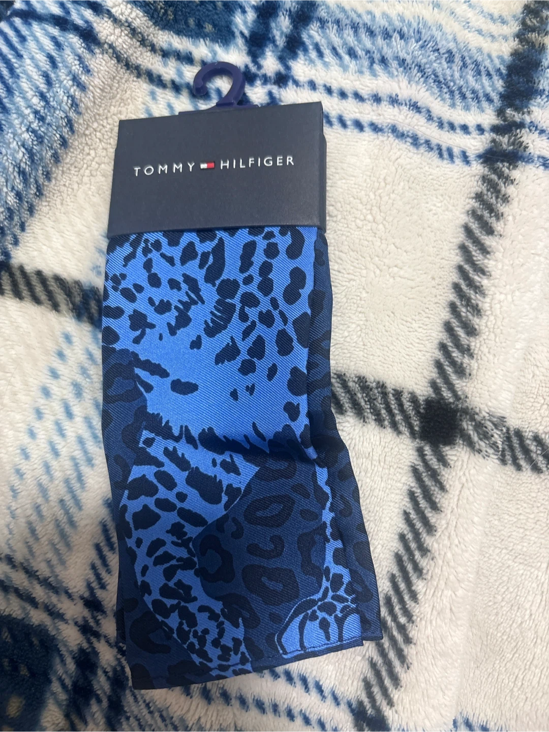 Tommy Hilfiger Blue Leopard Print Scarf - photo 2