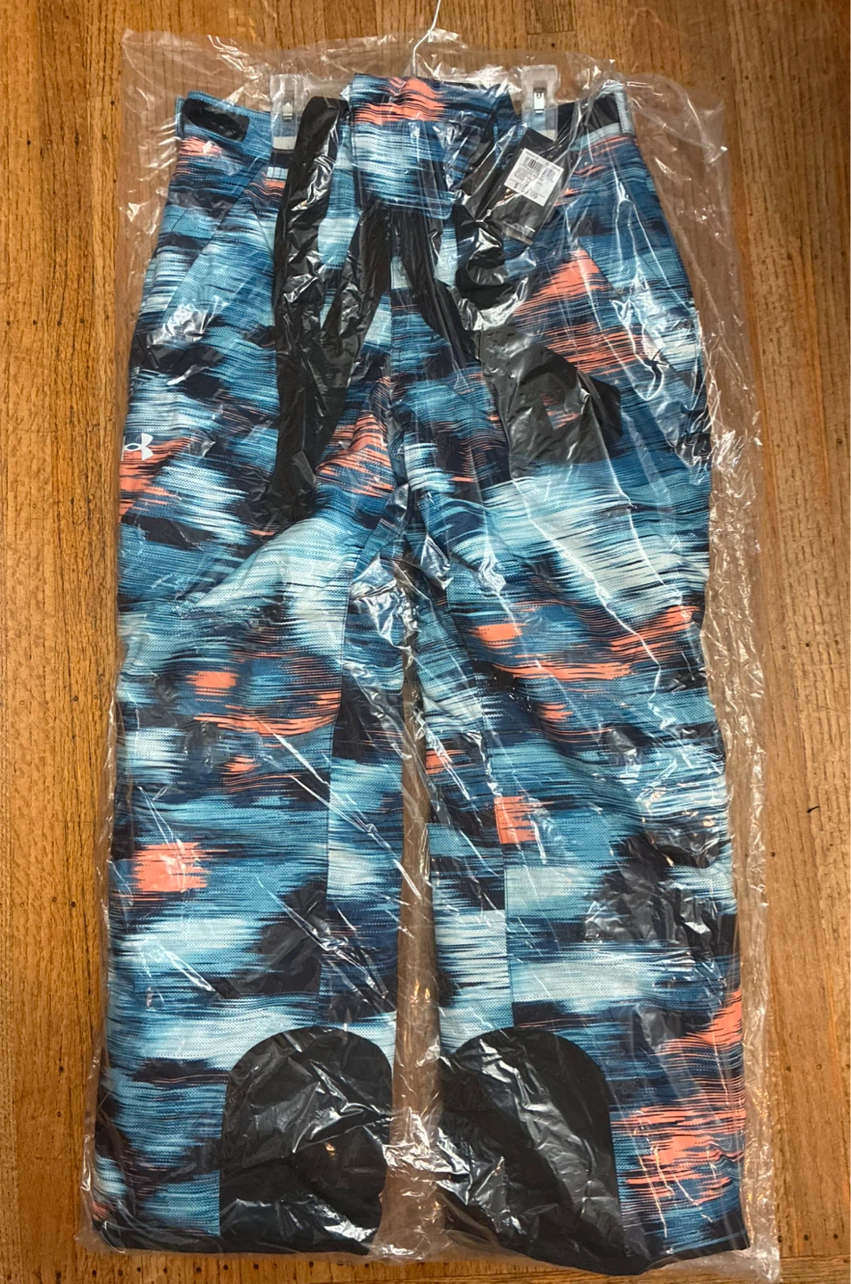 New w tags Under Armour Ski Pants Youth L