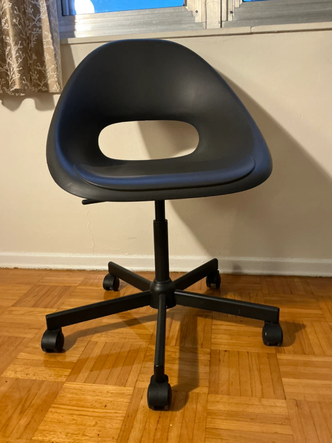 Ikea Malskar swivel chair - photo 3