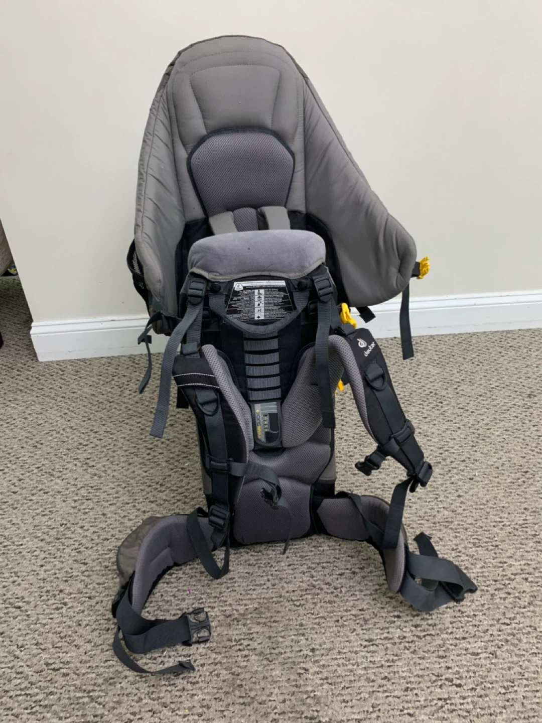 Child Carrier Backpack - Deuter - Hiking / Camping / Baby - photo 3