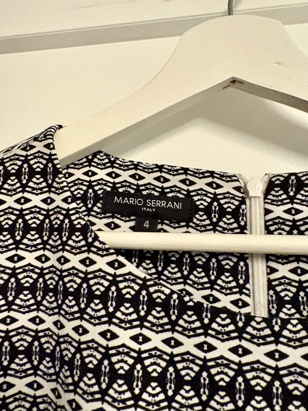 Black & White Patterned Sleeveless Dress - Size 4 - photo 2