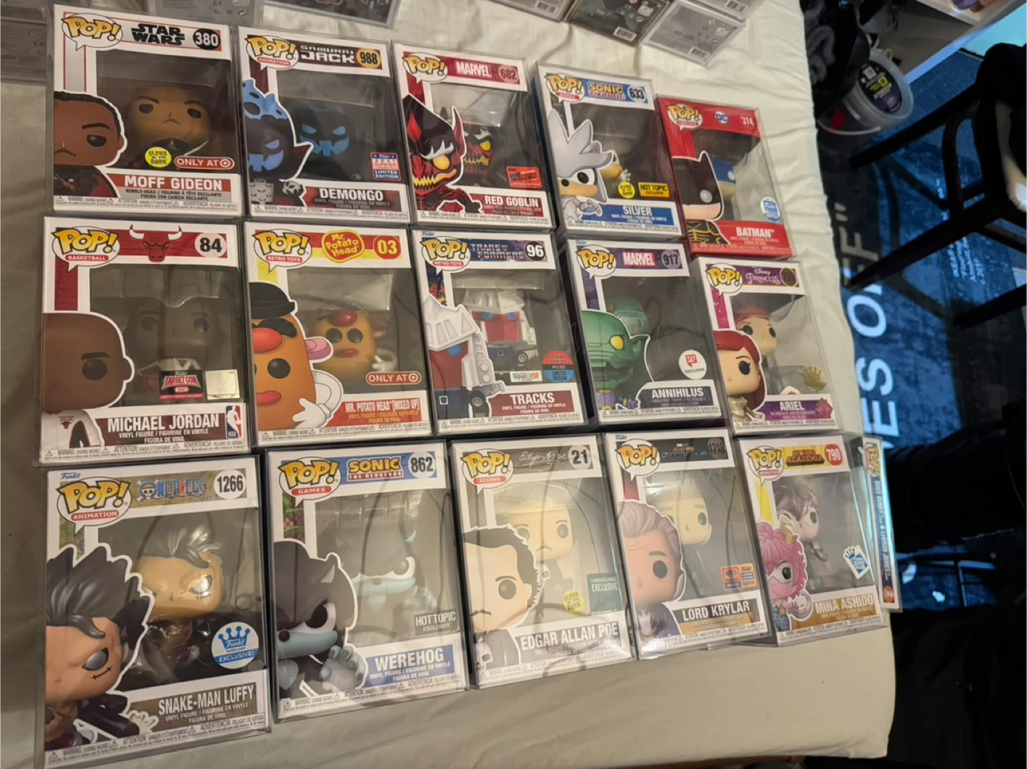 Ft/fs funko pops figure