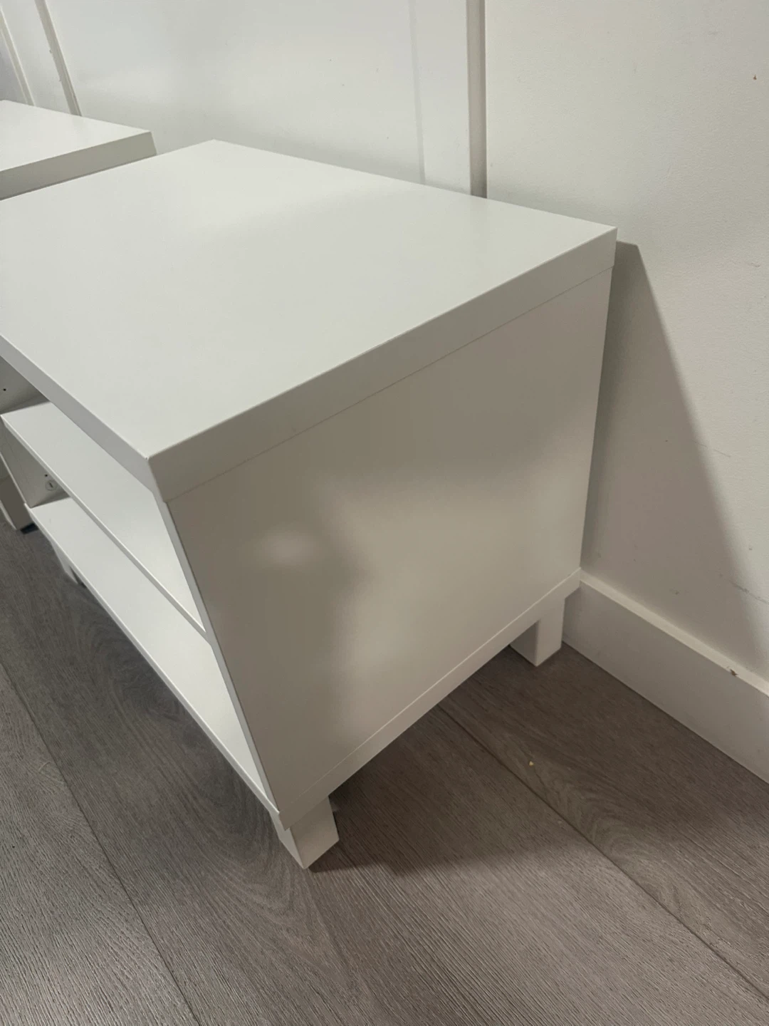 Ikea Besta White nıghtstand *Like new - photo 5
