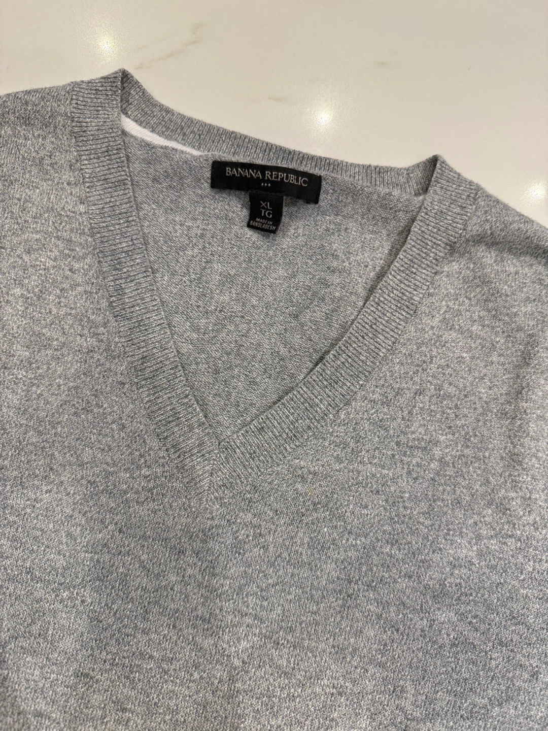 Banana Republic Grey V-Neck Sweater - XL - photo 2