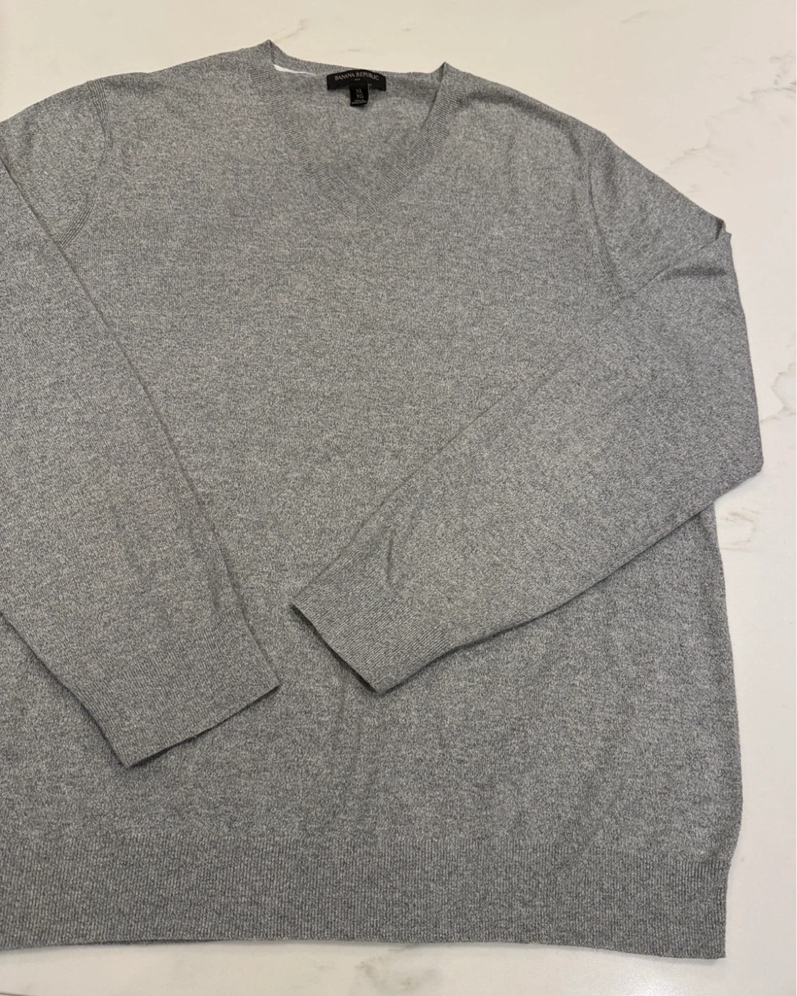 Banana Republic Grey V-Neck Sweater - XL - photo 4