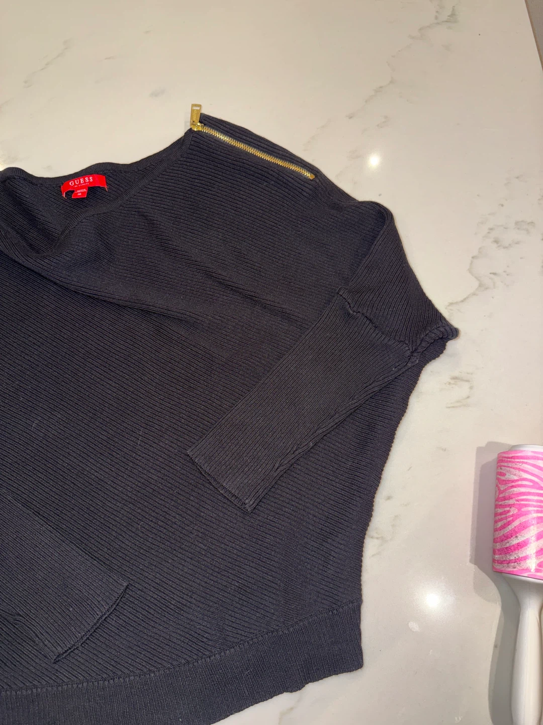 GUESS Black Sweater Off the shoulder - photo 3