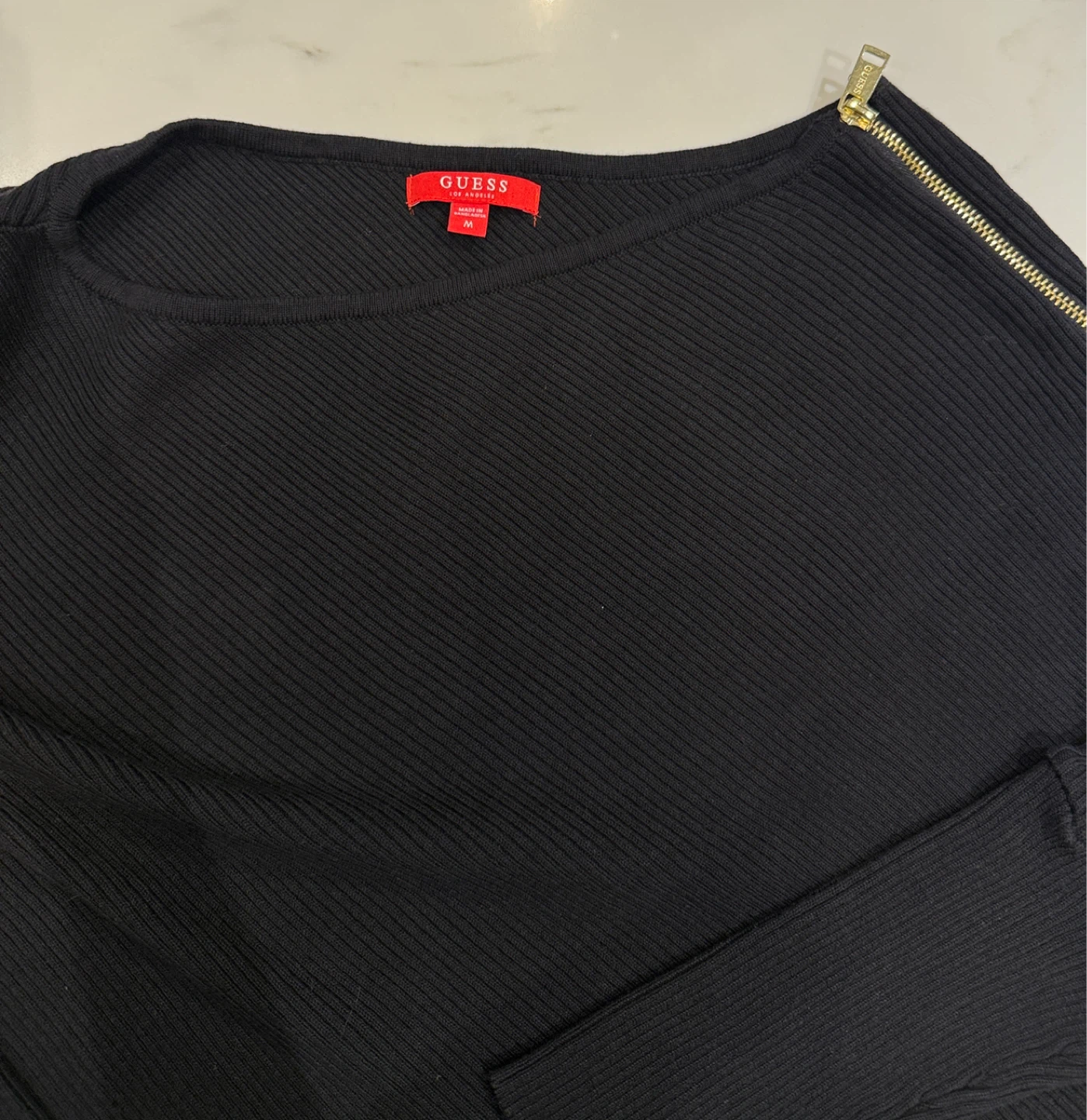 GUESS Black Sweater Off the shoulder - photo 5