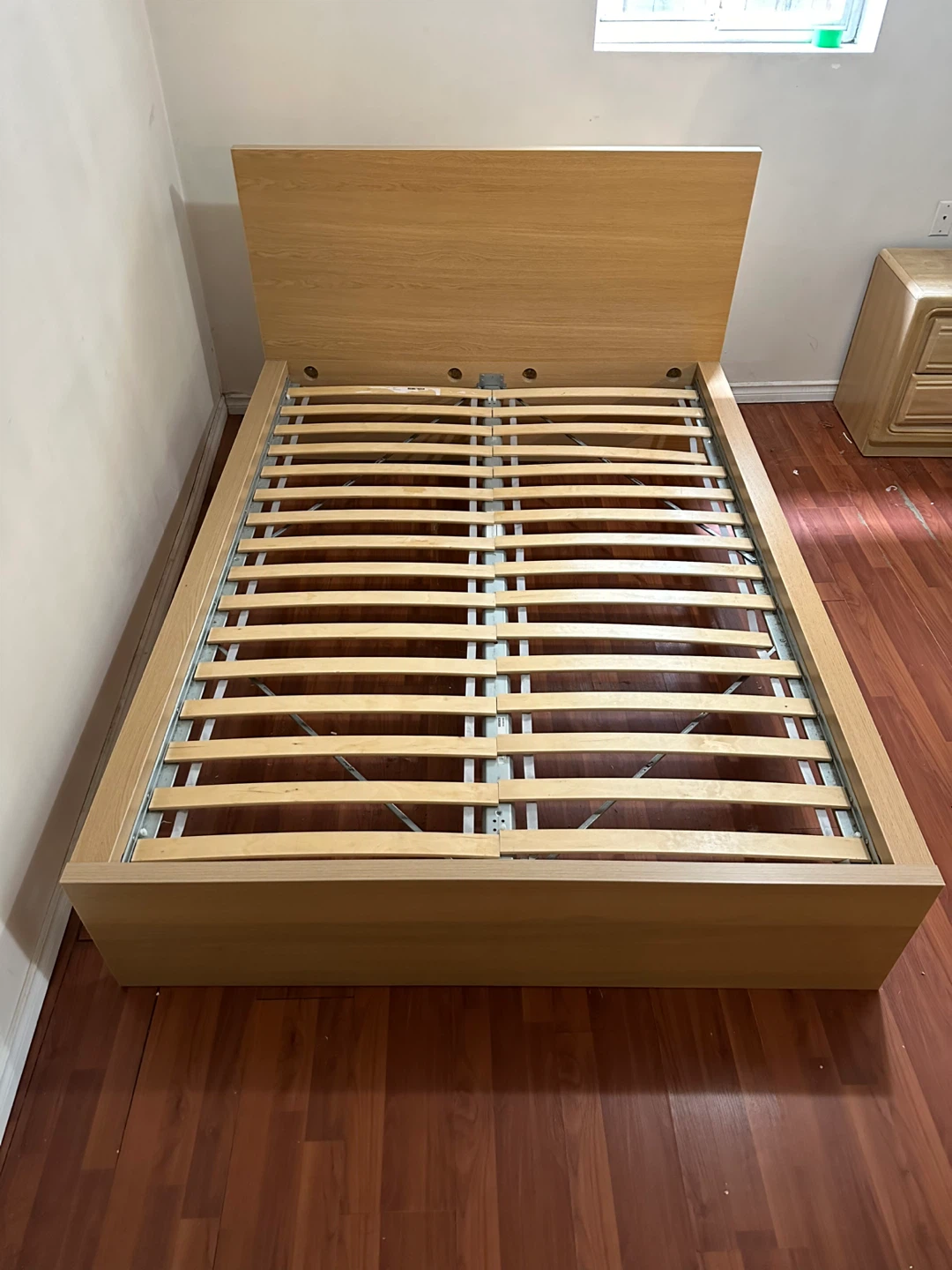 Ikea Double/Full bed frame *Delivery included - photo 2
